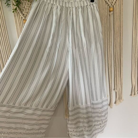 AMERICAN EAGLE Wide Leg Cropped Embroidered Crochet Beach Pants Black Stripe XS - Picture 7 of 15